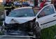 Accident pe DN 6. O femeie și o fetiță de șapte ani, transportate la spital după ce mașina a intrat într-un un stâlp de electricitate