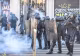 Proteste violente în Franța: peste 150.000 de oameni vor salarii mai mari și cer demisia Guvernului - VIDEO