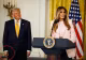 Donald Trump, surprins cu un strat gros de machiaj pe mâini. Comentarii pe măsură: „Mașina din '83 are mai puțin chit pe ea”