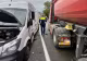 Un microbuz plin cu pasageri s-a izbit de un autocamion în Sălaj. Mai multe persoane au nevoie de îngrijiri medicale