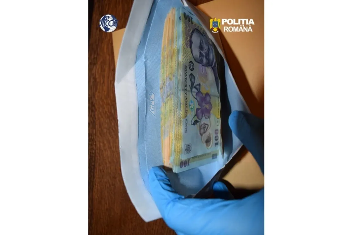 Bani/ Poliția Română 