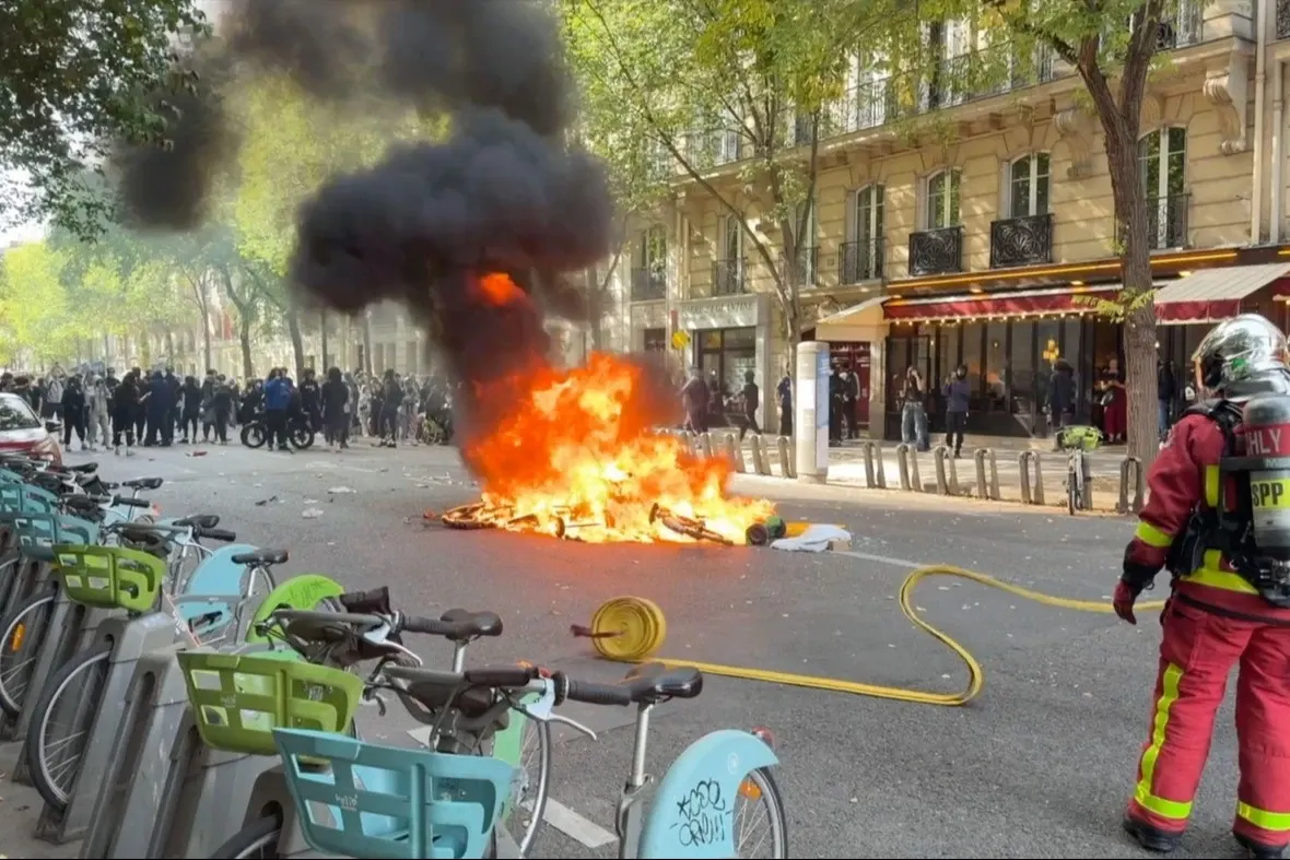 proteste                                 