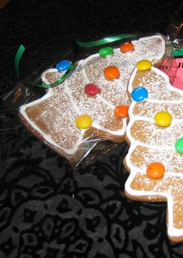Brazi de Crăciun din turtă dulce