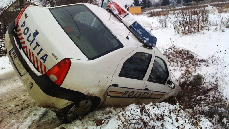 Zăpada, mereu surprinzătoare pentru autorităţi