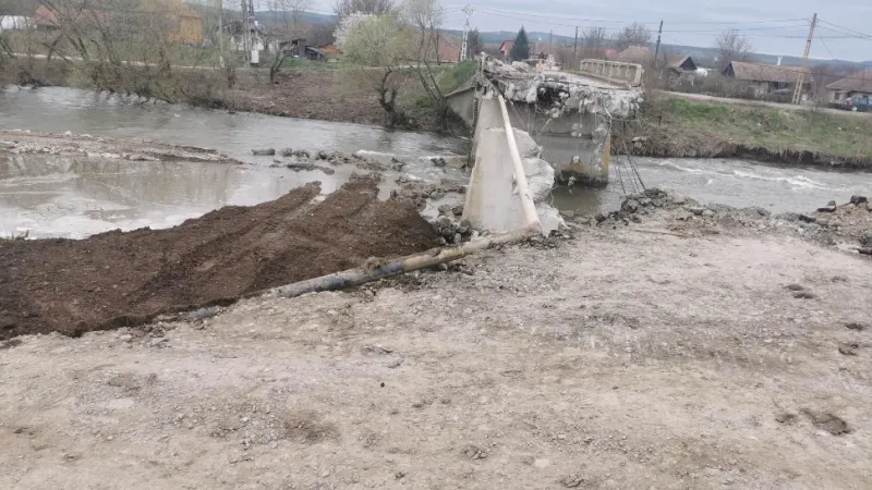 PERICOL major la Cluj după ce Dorel lovește din nou: Podul de peste Someș, fisurat la doar 3 zile de la deschidere - FOTO – poza 2