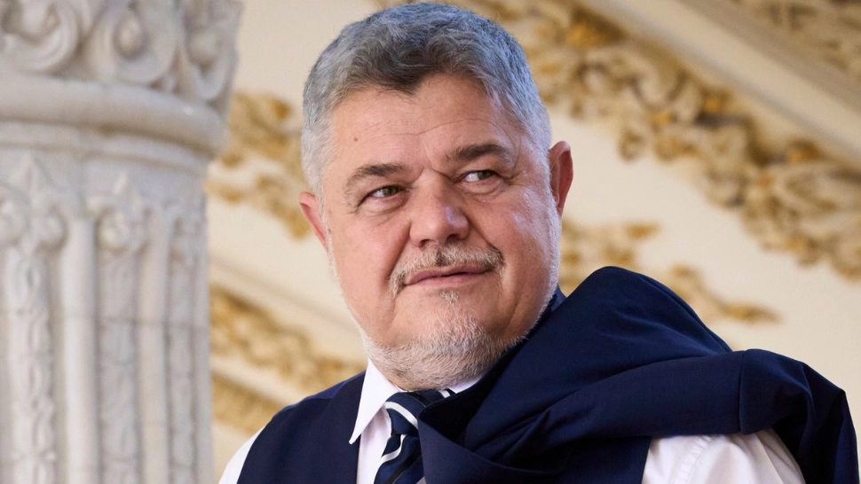 Articolul de pe Realitatea.NET, publicat pe 18 mai 2026, susține că senatorul Ninel Peia a comentat difere… — rated ÎNȘELĂTOR