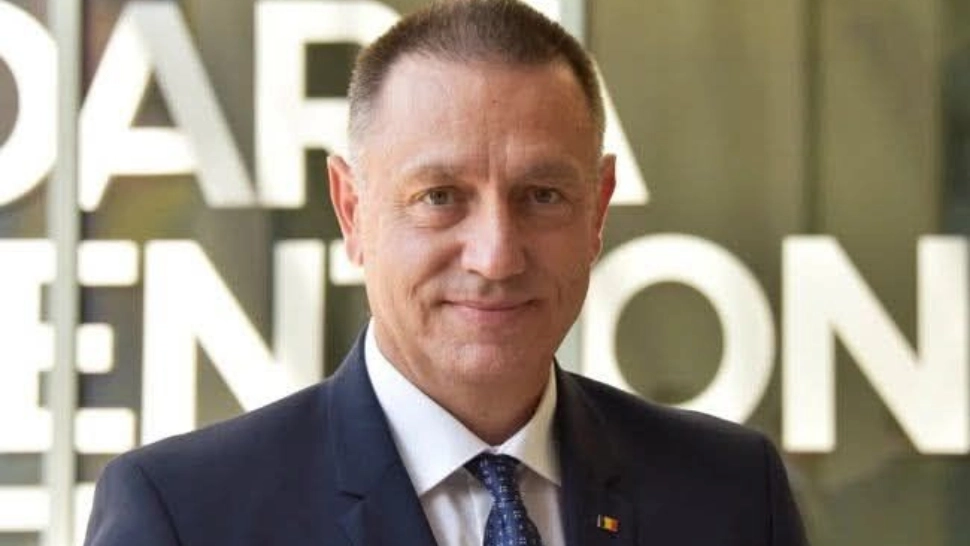 Postarea de pe Facebook din 7 august 2026 a deputatului PSD Mihai Fifor, în care îl critică pe premierul de… — rated ADEVĂRAT
