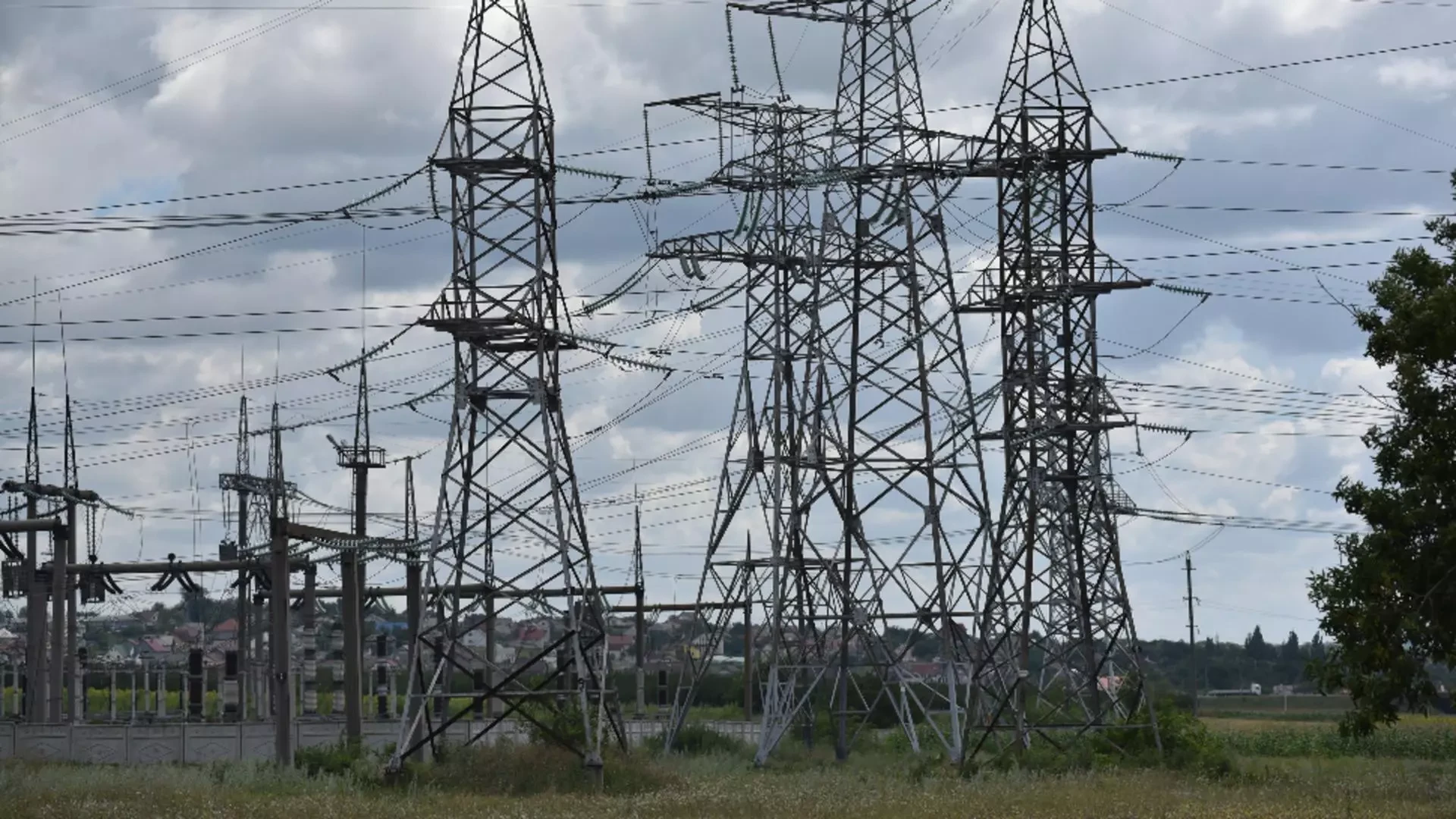Poza pentru articolul Ministerul Energiei a convocat Comandamentul de Urgență. Canicula crește riscul de blackout și pune presiune pe sistemul energetic