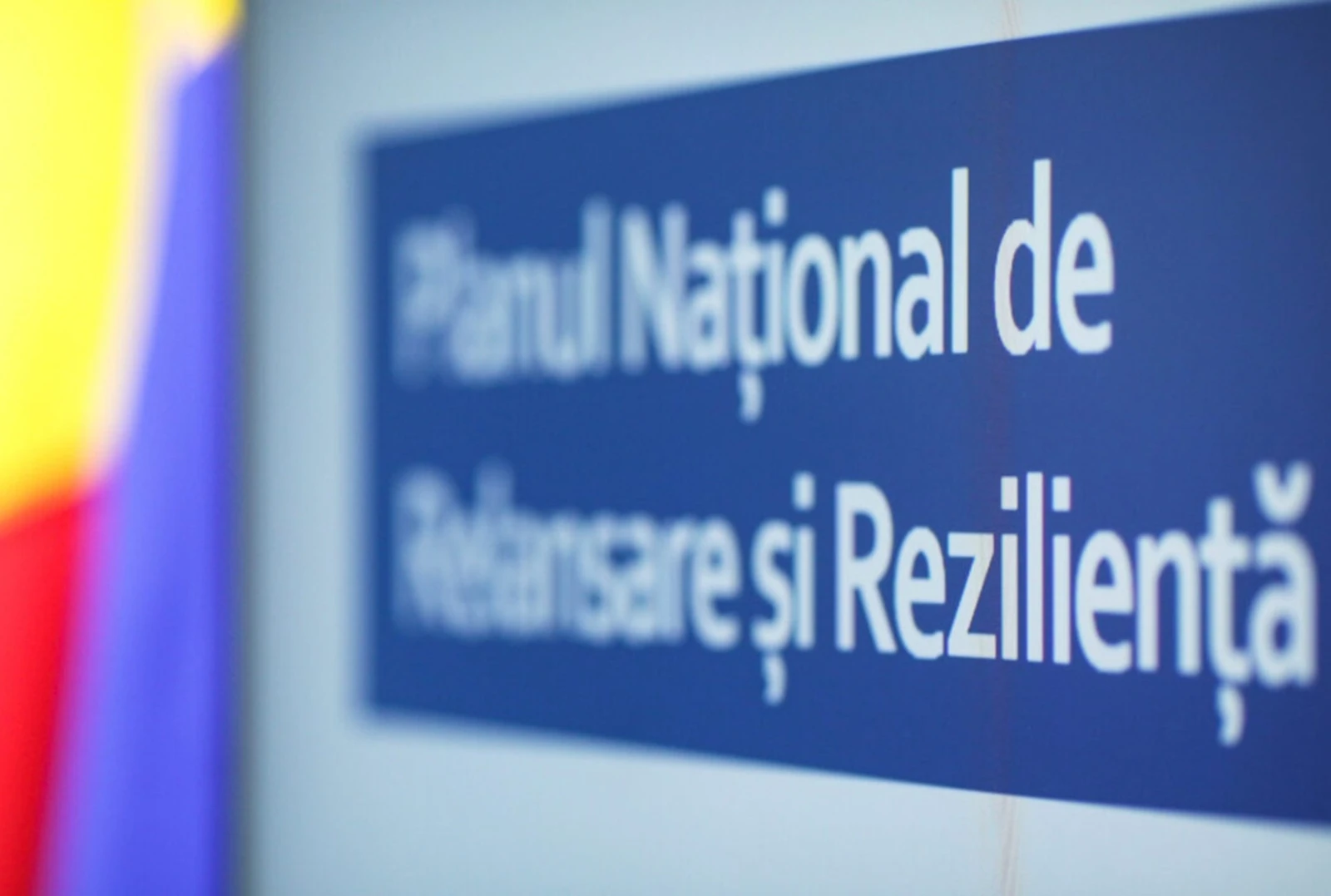 Sute de milioane de euro, salvate pe ultima sută de metri. Noua lege PNRR așteaptă semnătura președintelui