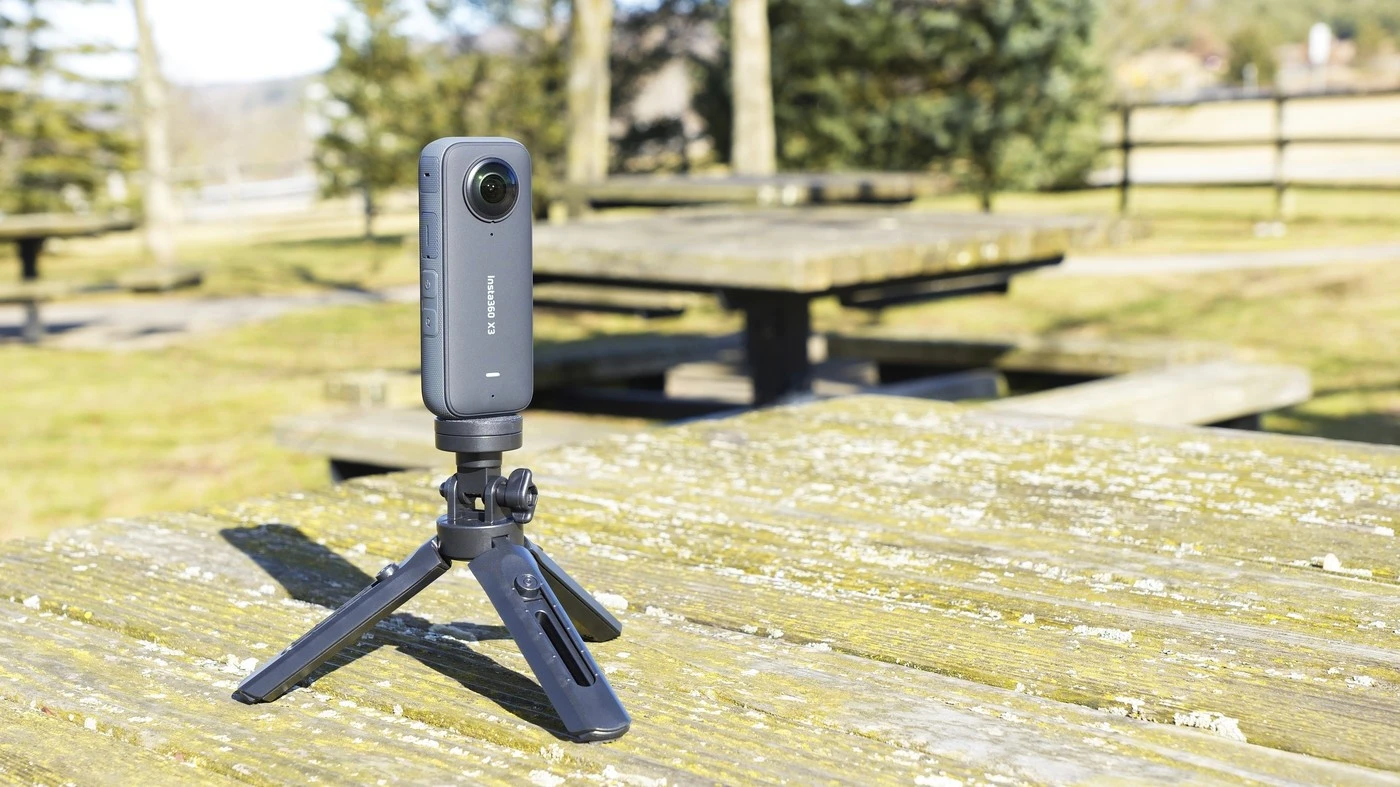 Poza pentru articolul VIDEO: Camera de acțiune 4K cu filmare 360° devine trendul momentului în rândul creatorilor de conținut