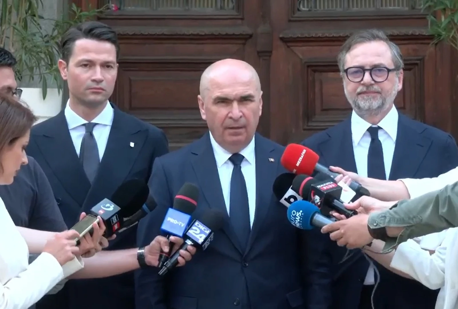Reacția oficială a PNL după ce instanța a suspendat deciziile de excludere a membrilor care l-au susținut… — rated ÎNȘELĂTOR