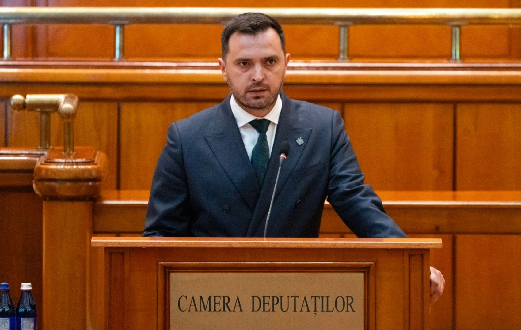 Declarațiile liderului deputaților AUR, Mihai Enache, privind blocarea unei inițiative legislativ… — verdict APROAPE ADEVĂRAT