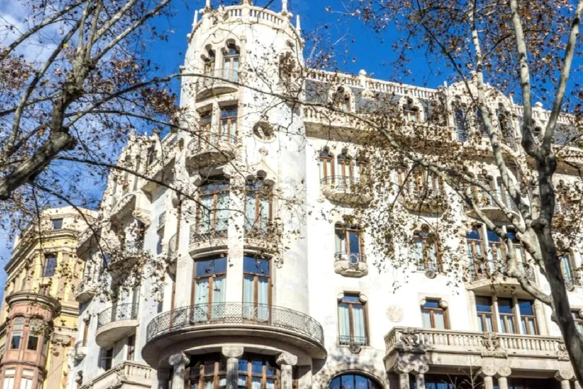 Turist înjunghiat într-un hotel din Barcelona, după un conflict cu trei bărbați