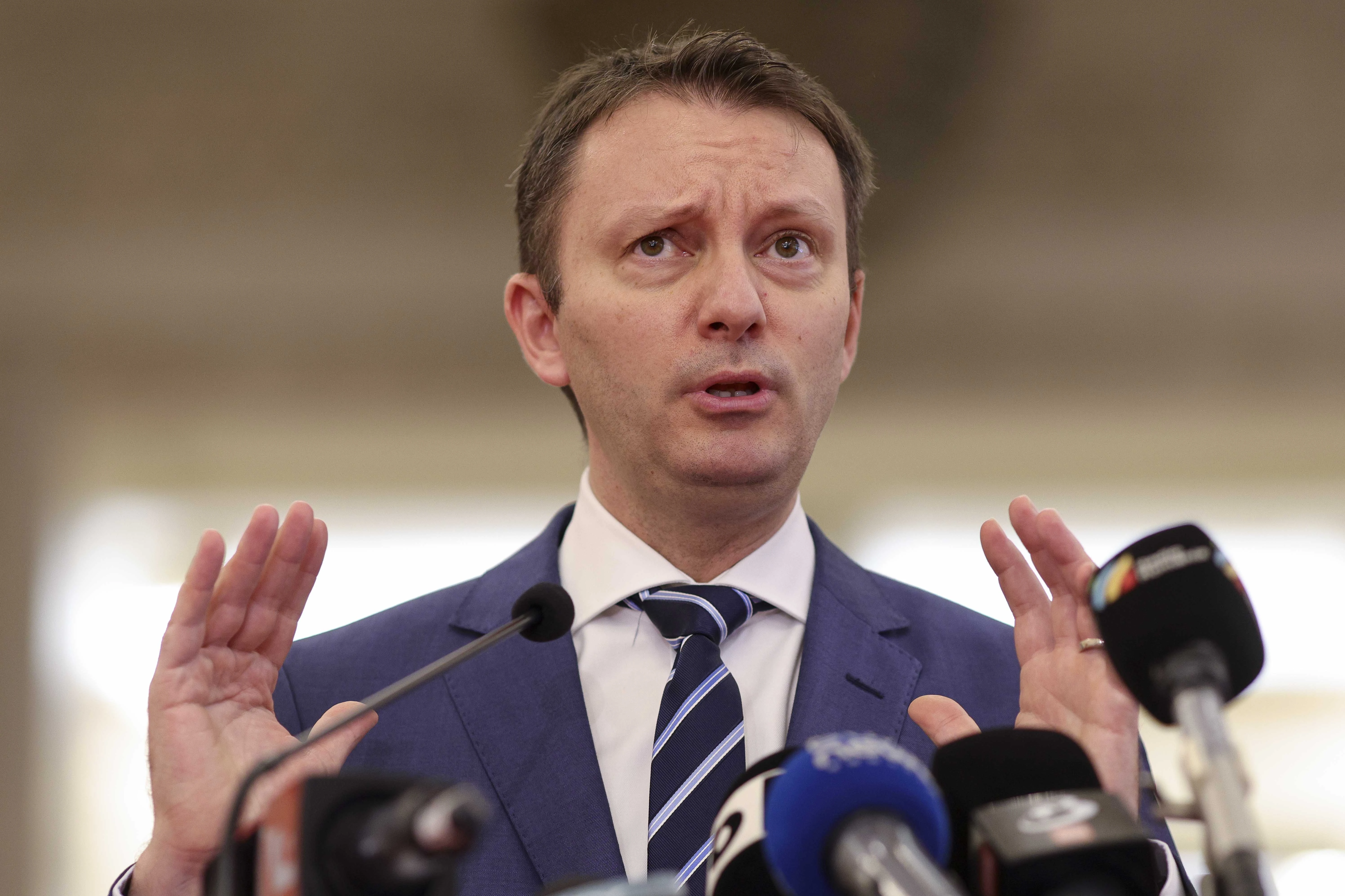 Declarațiile premierului desemnat Siegfried Mureșan prin care a criticat PSD și pe liderul acestuia, Sorin… — rated ÎNȘELĂTOR