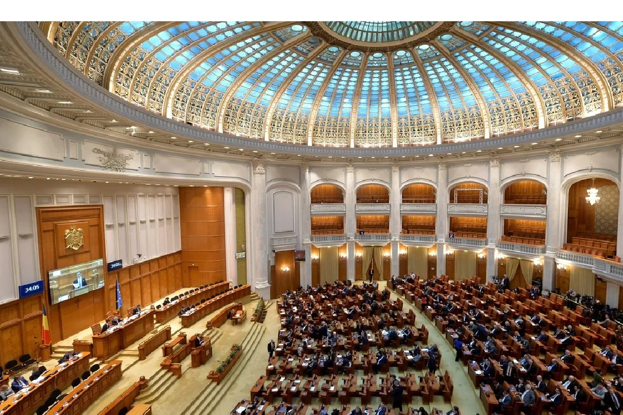 Proiect de lege pentru sancționarea cu amendă a deținerii de droguri pentru consum propriu